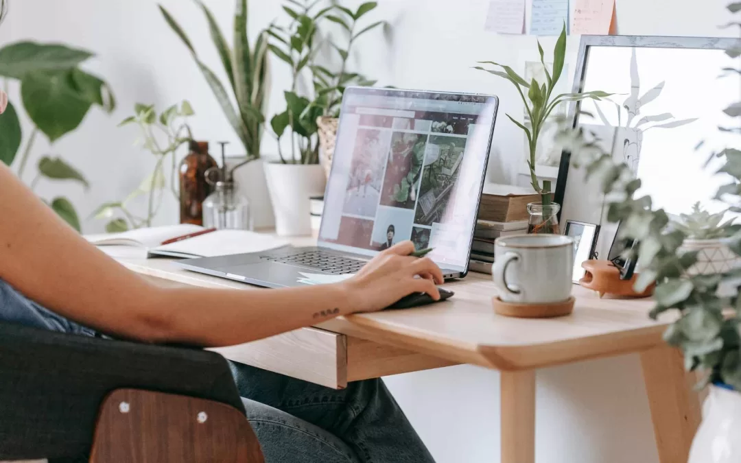 7 Signs You’re a Multi-Passionate Woman—and What to Do About It